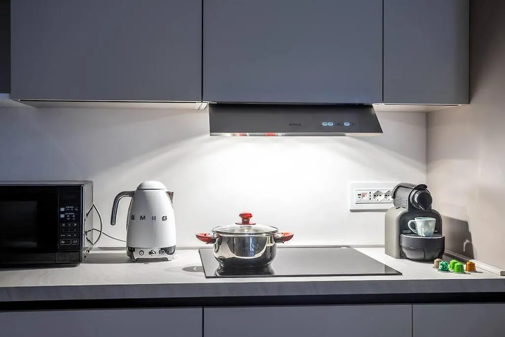 Marghera'S Nest - Modern Design With Free Netflix And Wifi Milano Italia